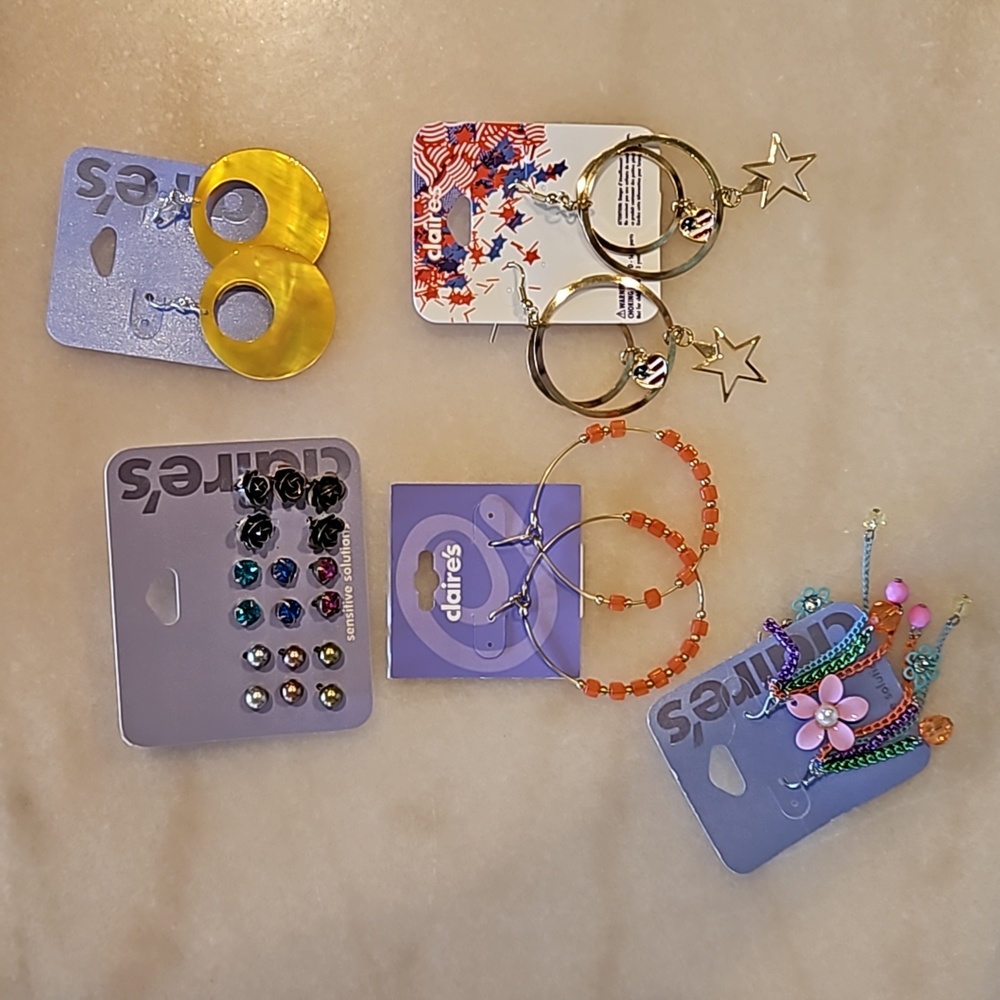 Claire's Earrings Lot of 15 Packs - Picture 4 of 12